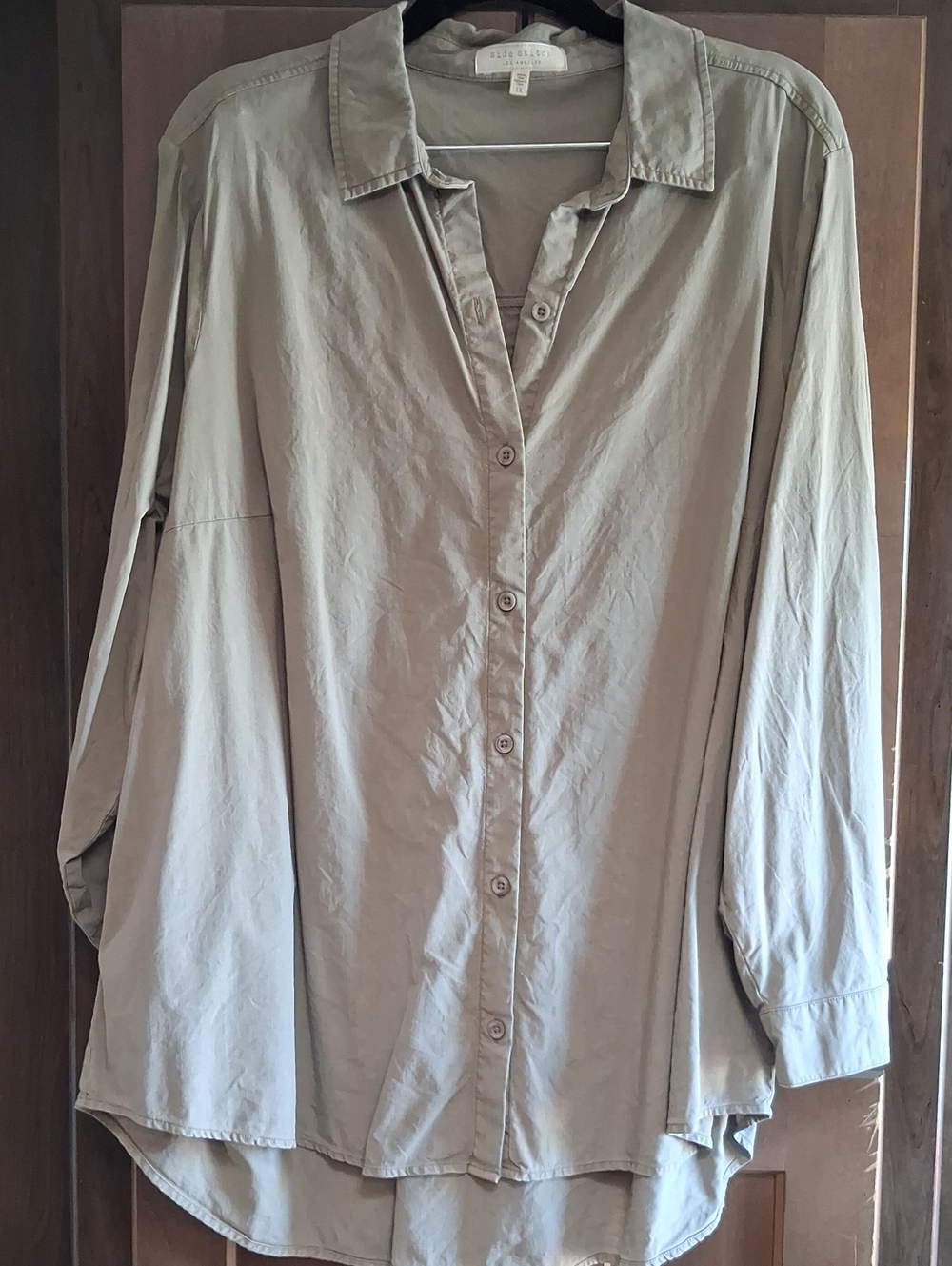 Side Stitch Relaxed Button-Down Shirt in Light Olive